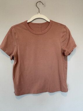 lululemon athletica Short-Sleeve Crew Tee in Dusty Rose-Mauve